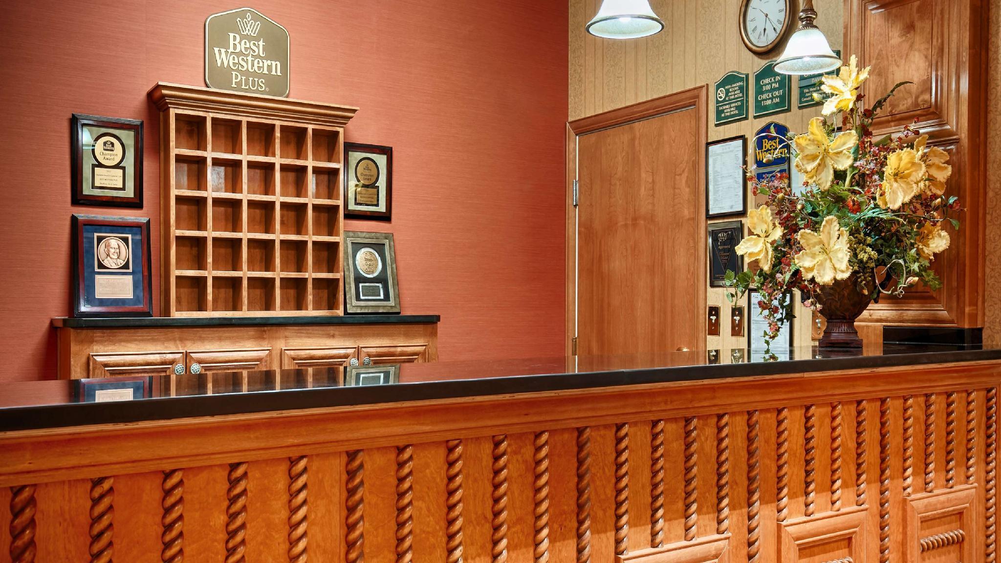 Best Western Plus Bradbury Inn And Suites Waycross Ngoại thất bức ảnh