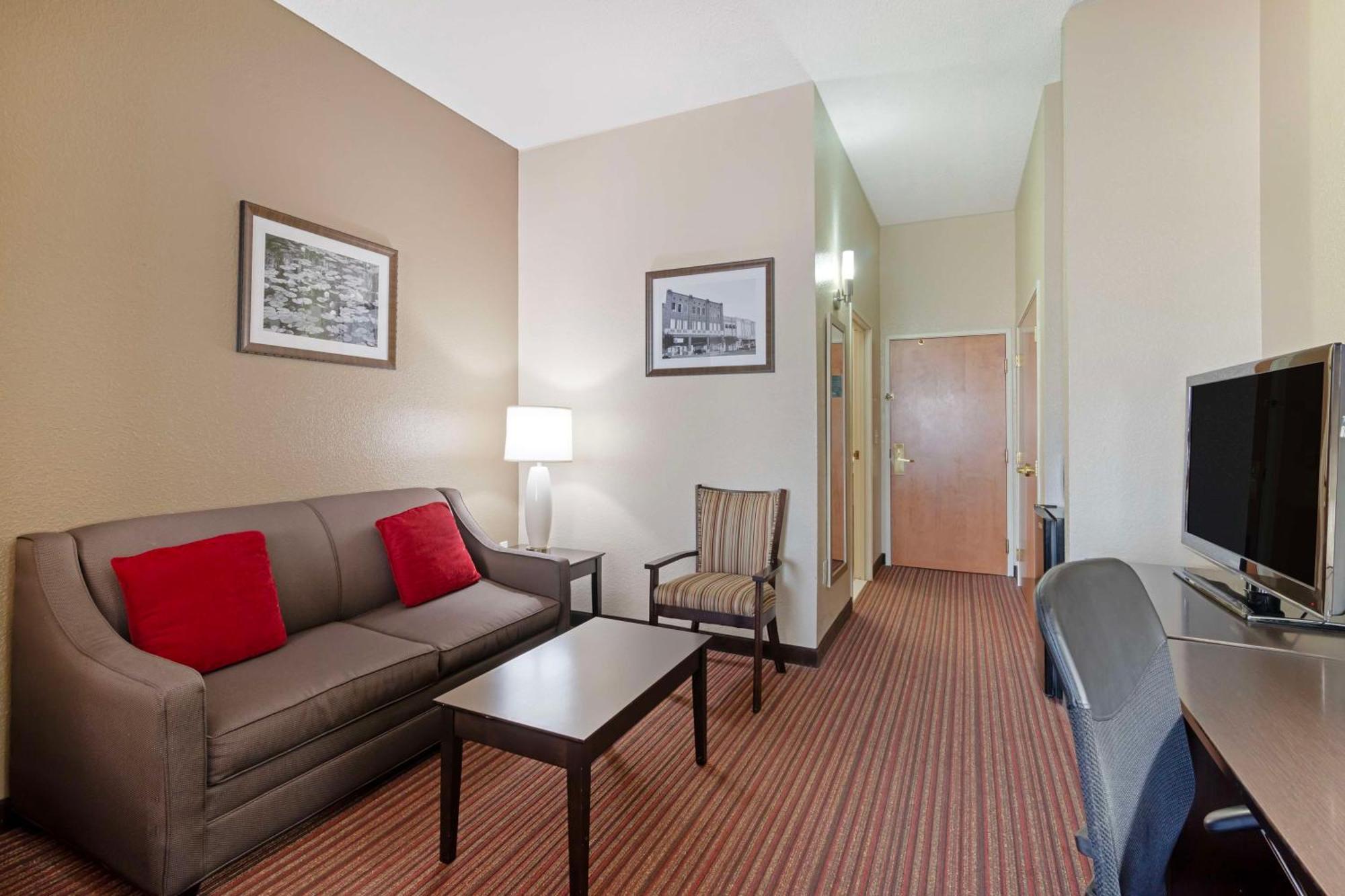 Best Western Plus Bradbury Inn And Suites Waycross Ngoại thất bức ảnh