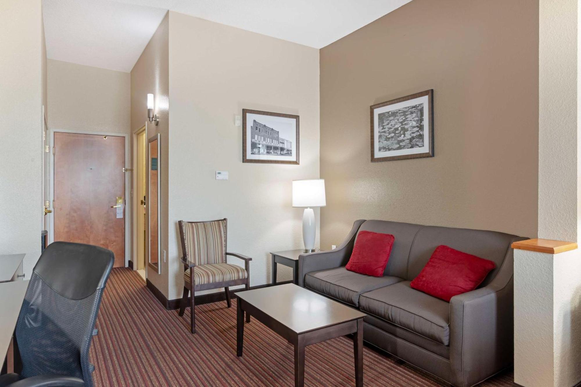 Best Western Plus Bradbury Inn And Suites Waycross Ngoại thất bức ảnh