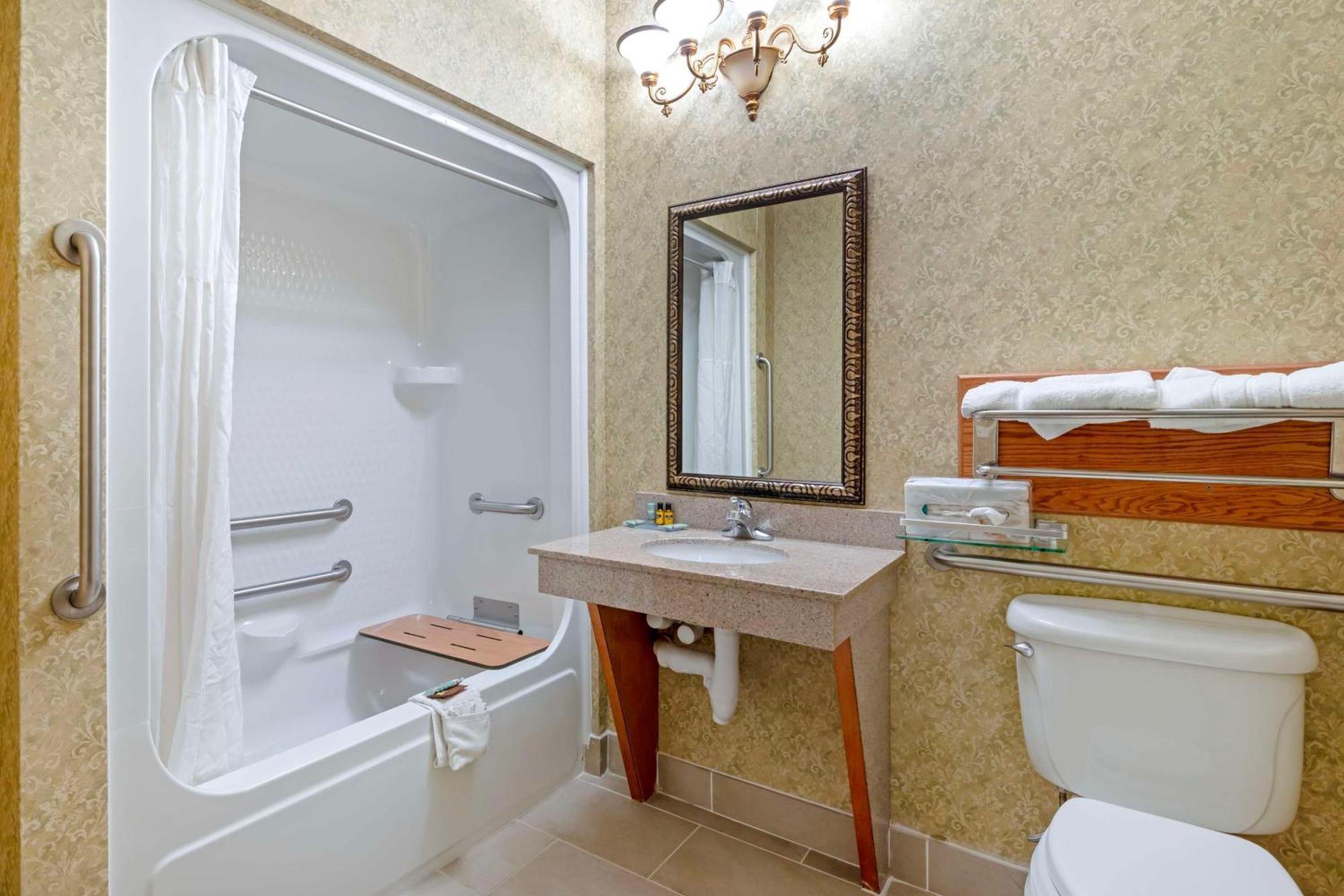 Best Western Plus Bradbury Inn And Suites Waycross Ngoại thất bức ảnh