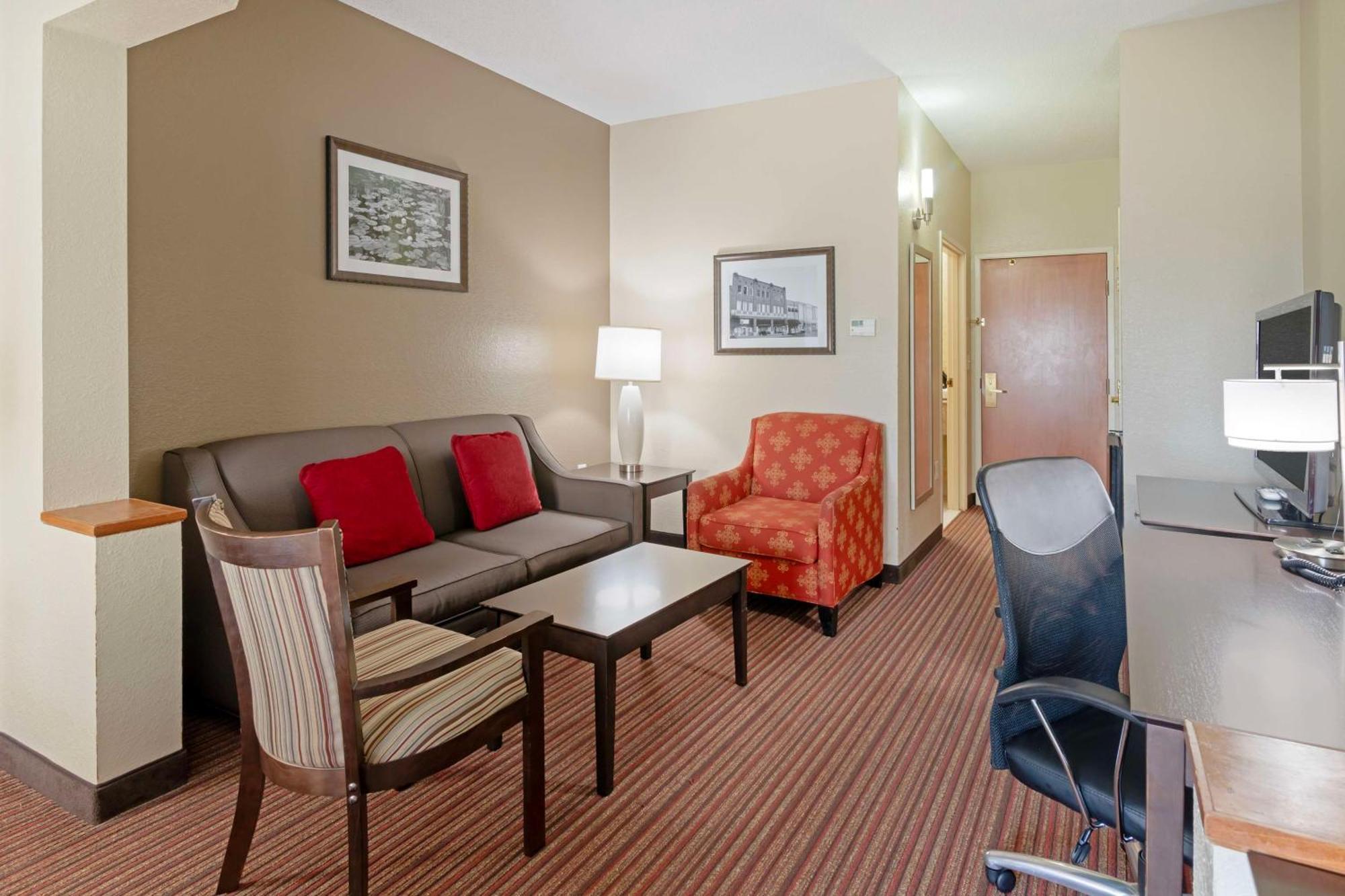 Best Western Plus Bradbury Inn And Suites Waycross Ngoại thất bức ảnh